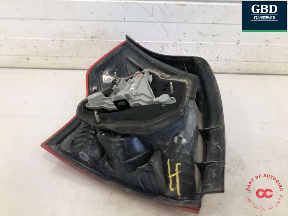 Baklykt høyre til Toyota Corolla 2002-2007 (8155102300|)