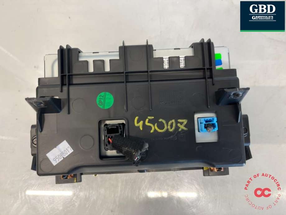 Bilstereo navigasjon skjerm til Opel Mokka 2012-2016 (Type I, Fase 1)  (95088017|)