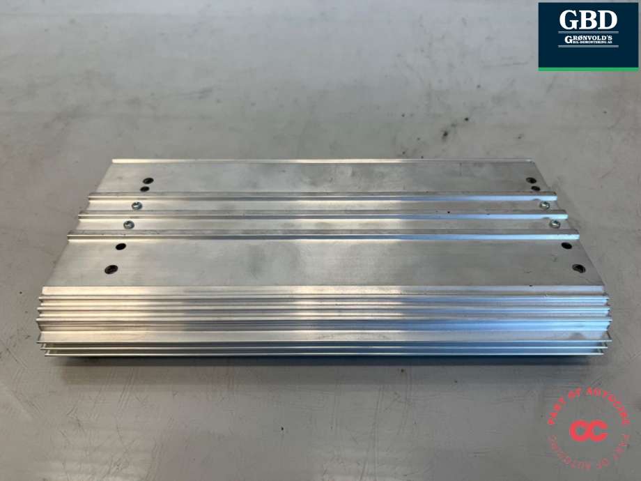 Bilstereo forsterker til Mitsubishi Eclipse Cross 2018-->>  (8701A884|)