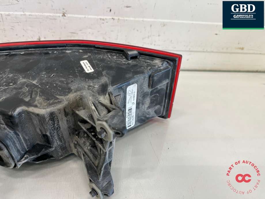 Baklykt venstre ytre til Jaguar F-PACE 2016-->> (X761) (X761) (T4A37908|HK8313405AH|T4A14076  | HK8313405AF)