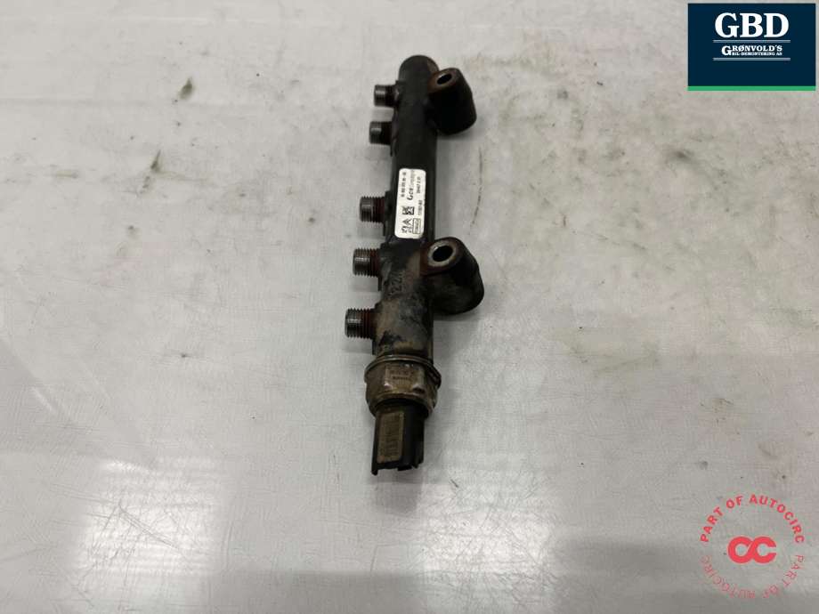 Dyseskinne (fuelrail) til Volvo V60 2010-2013 (Type I, Fase 1)  (31422169|)