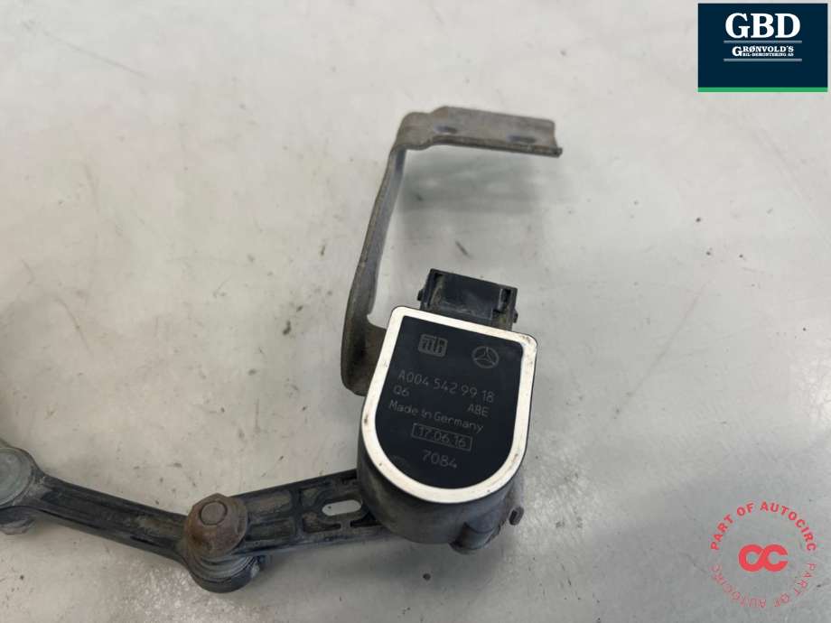 Sensor nivå, høyre bak til Mercedes B-Klasse 2011-2018 (W246) (W246) (A 004 542 99 18|)