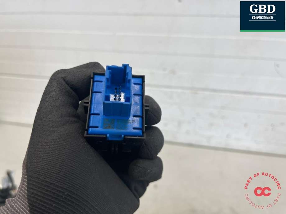 Bryter elektrisk håndbrekk/parkbrems til Peugeot 508 2018-->> (Type II)  (98 105 935 VV|)