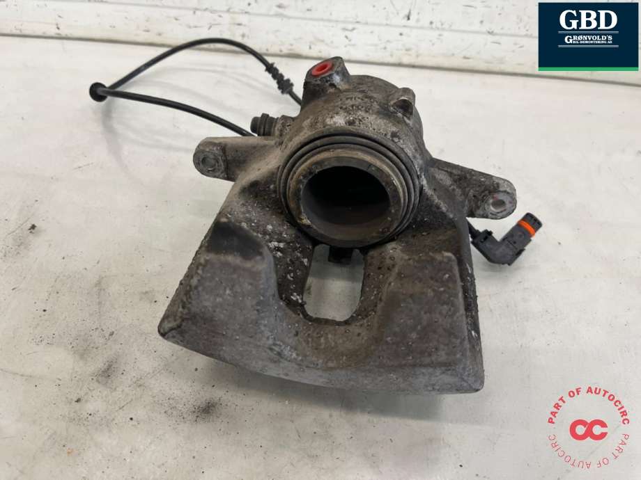 Bremsecaliper høyre foran til Mercedes C-Klasse 2011-2014 (Fase 2) (W204) (W204) (A 204 421 24 81|)
