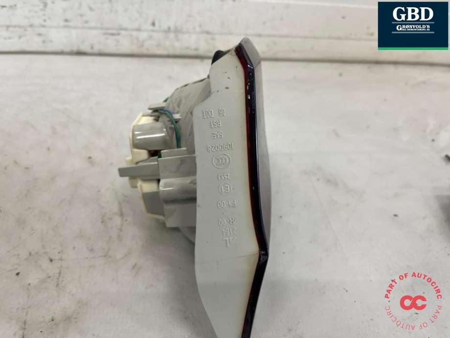 Baklykt høyre indre til BMW 3-Serie 2005-2011 (E90/E91/E92/E93) (E90/E91/E92/E93) (63 21 7 289 428|)