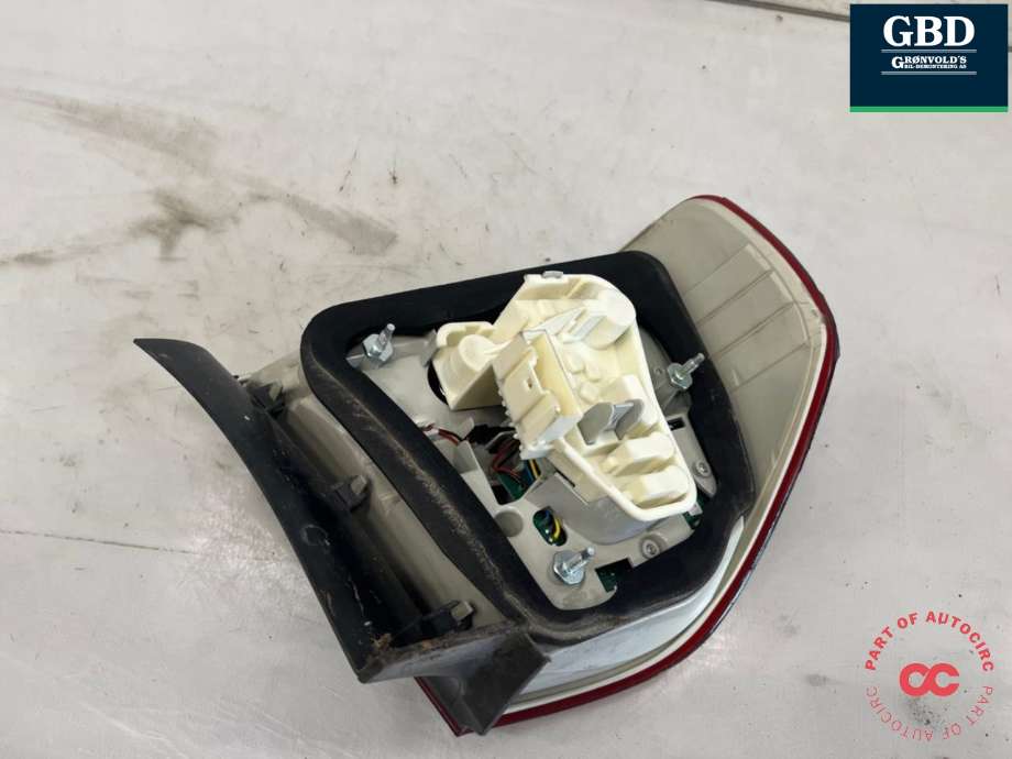 Baklykt høyre ytre til BMW 3-Serie 2005-2011 (E90/E91/E92/E93) (E90/E91/E92/E93) (63 21 7 289 426|)