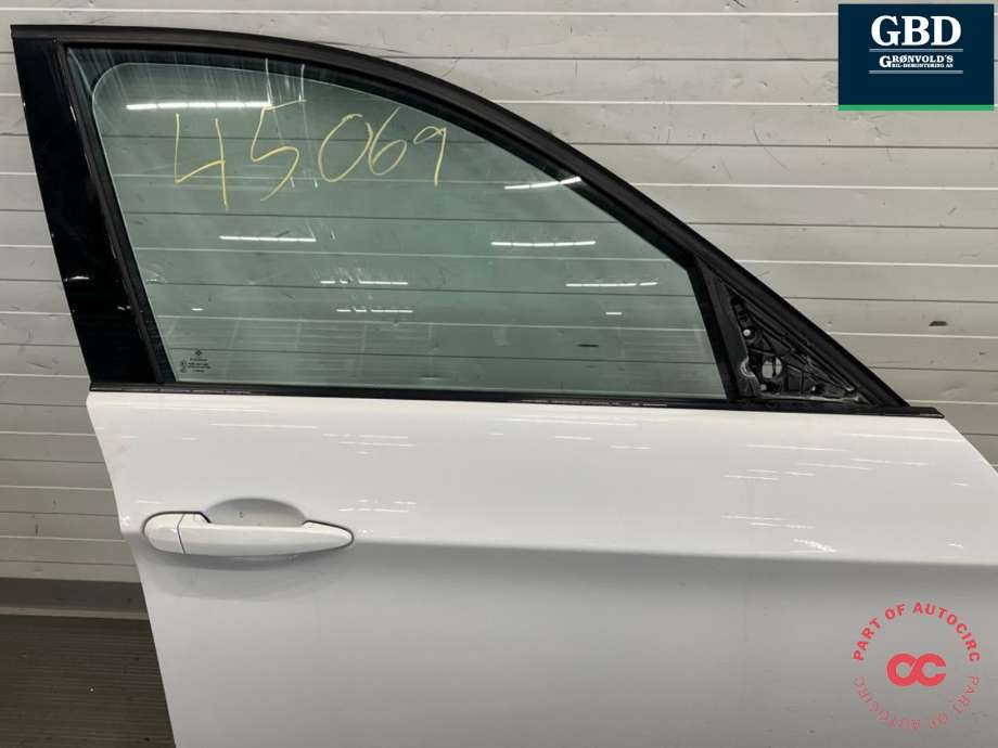 Dør høyre foran til BMW 3-Serie 2005-2011 (E90/E91/E92/E93) (E90/E91/E92/E93) (41 51 5 A2A 386|)