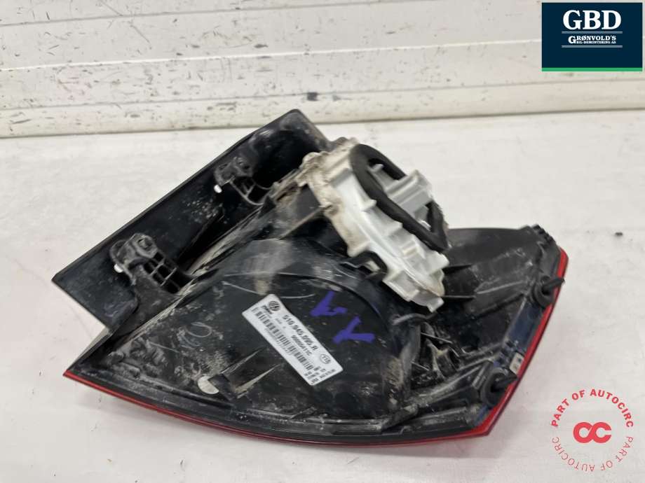 Baklykt venstre ytre til VW Golf Sportsvan 2014-2018 (510 945 095 AE|)