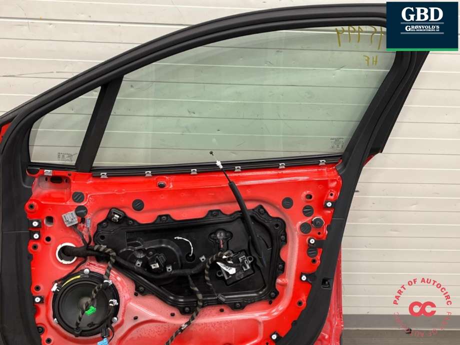 Dør høyre foran til Jaguar I-PACE 2018-->>  (T4K1541|SAJ9D320124AA|)