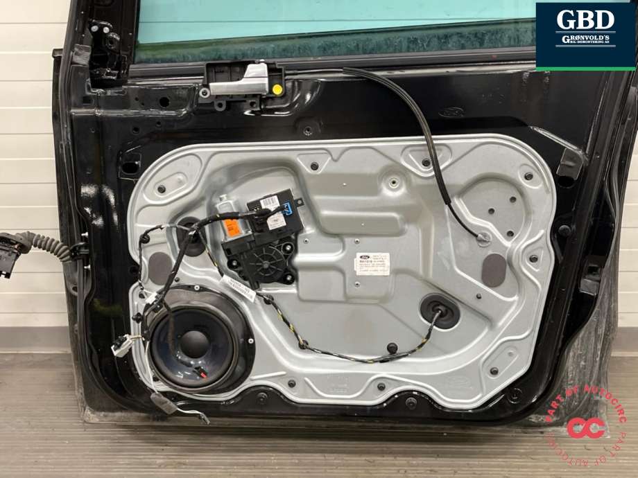 Dør høyre foran til Ford Kuga 2008-2012 (Type I) (1712678|P8V41-S20124-AC|)