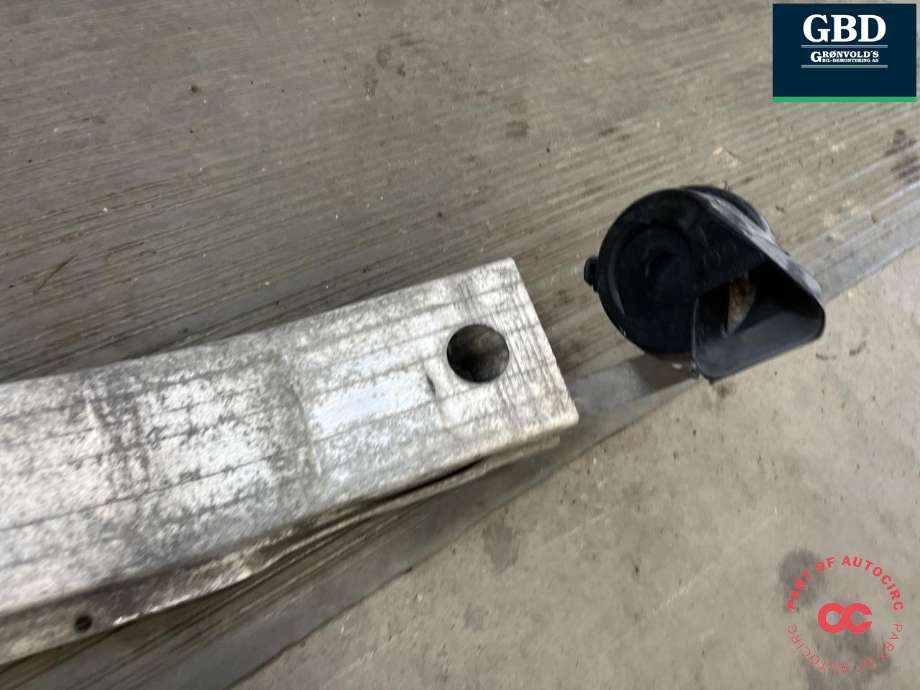 Støtfangerforsterkning foran til Audi A4 2007-2014 (Type IV) (B8) (B8) (8K0 807 113 F|8K0 807 113 D|)