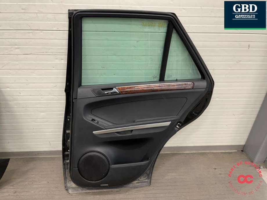Dør høyre bak til Mercedes ML 2005-2011 (W164) (W164) (A 164 730 10 05|A 164 730 04 05|)