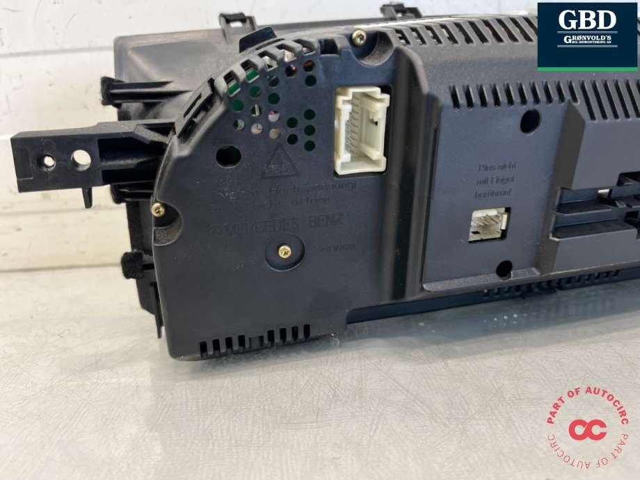 Instrumentpanel til Mercedes S-Klasse 2005-2013 (W221) (W221) (A 221 900 48 03 | A 221 540 85 48 |A 221 540 70 48 | A 221 540 60 48|A 221 540 53 47 |A 221 540 50 48 |A 221 540 18 48 |A 221 540 28 48|A 221 540 97 47 |A 221 540 60 47 |A 221 540 79 47 | A 221 540 67 47 | A 221 540 41 47)