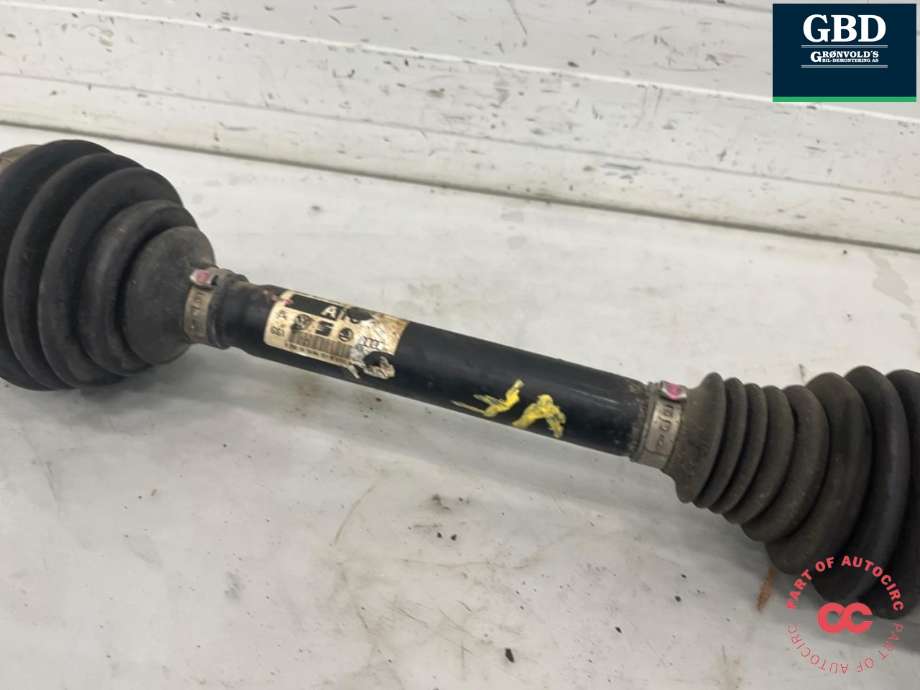 Drivaksel venstre foran, diesel/automat til Audi Q5 2008-2012 (Type I, Fase 1)  (8R0 407 271 C|8R0 407 271 CX|)