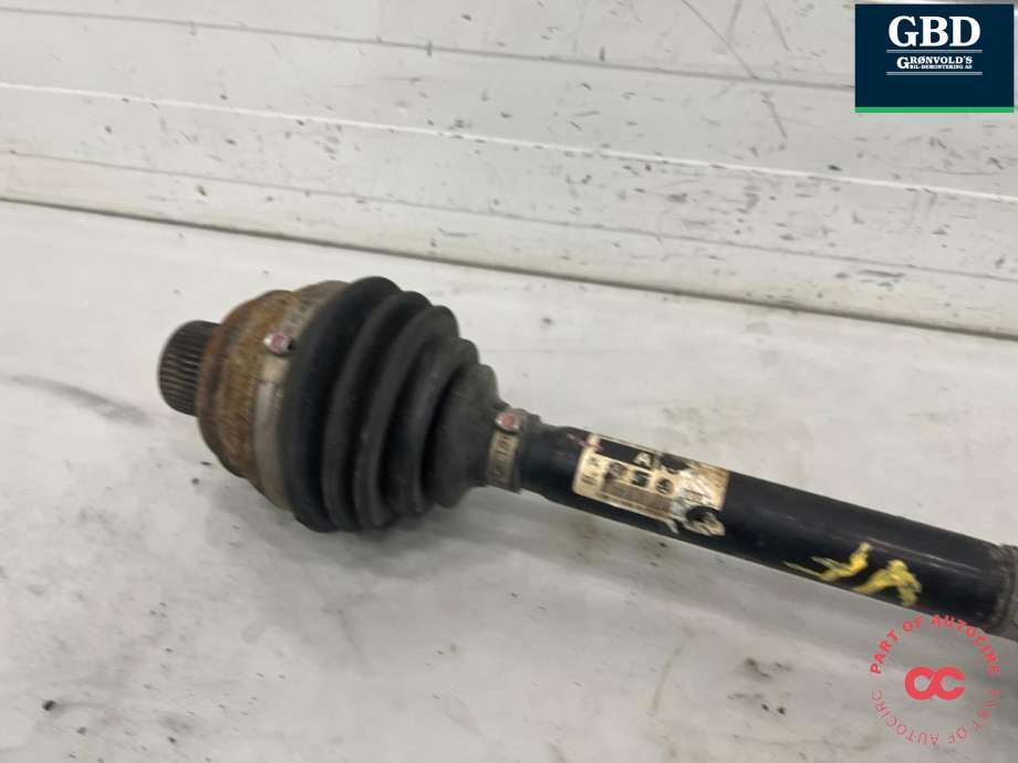 Drivaksel venstre foran, diesel/automat til Audi Q5 2008-2012 (Type I, Fase 1)  (8R0 407 271 C|8R0 407 271 CX|)