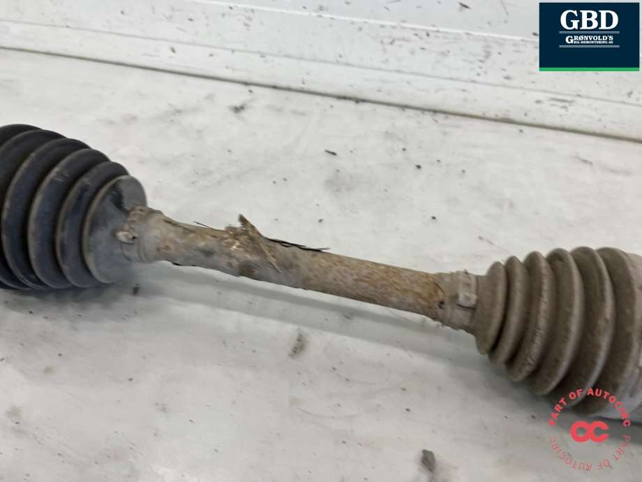 Drivaksel venstre foran, diesel/automat til Mercedes ML 2005-2011 (W164) (W164) (A 164 330 08 01|A 164 330 08 01 80|)