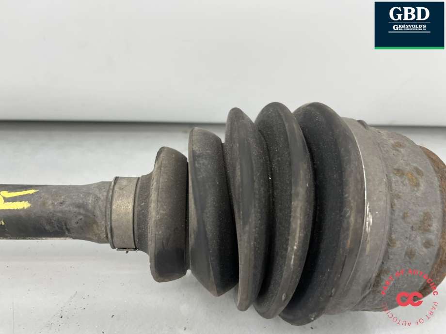 Drivaksel høyre foran, diesel/manuell til VW Transporter / Caravelle 2015-2019 (T6) (T6) (7E0 407 272 BF|7E0 407 272 AK|7E0 407 452 PX)