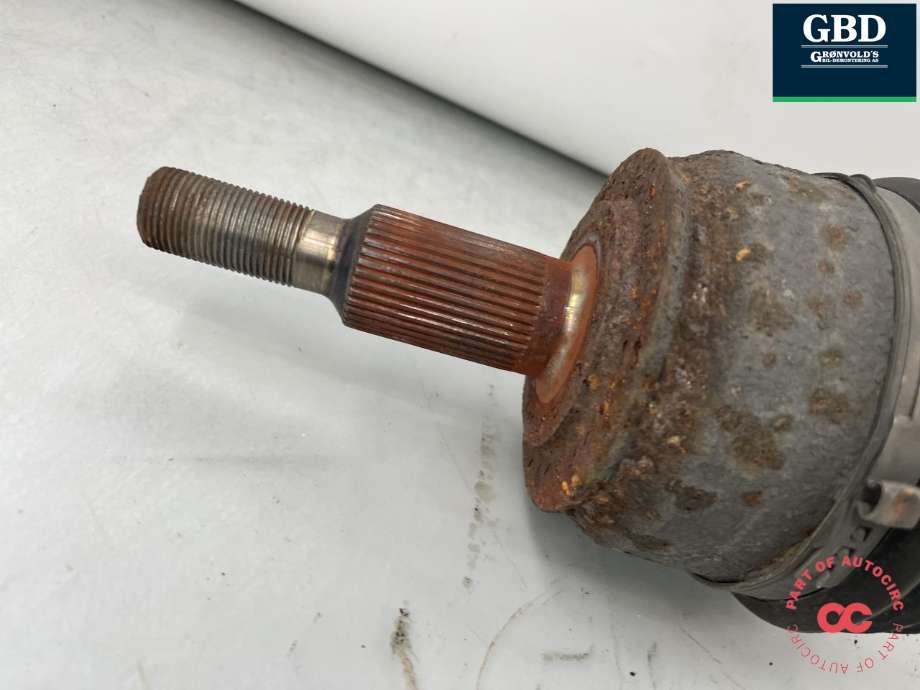 Drivaksel venstre foran, diesel/manuell til VW Transporter / Caravelle 2015-2019 (T6) (T6) (7E0 407 271 AC|7E0 407 271 R|7E0 407 451 CX)