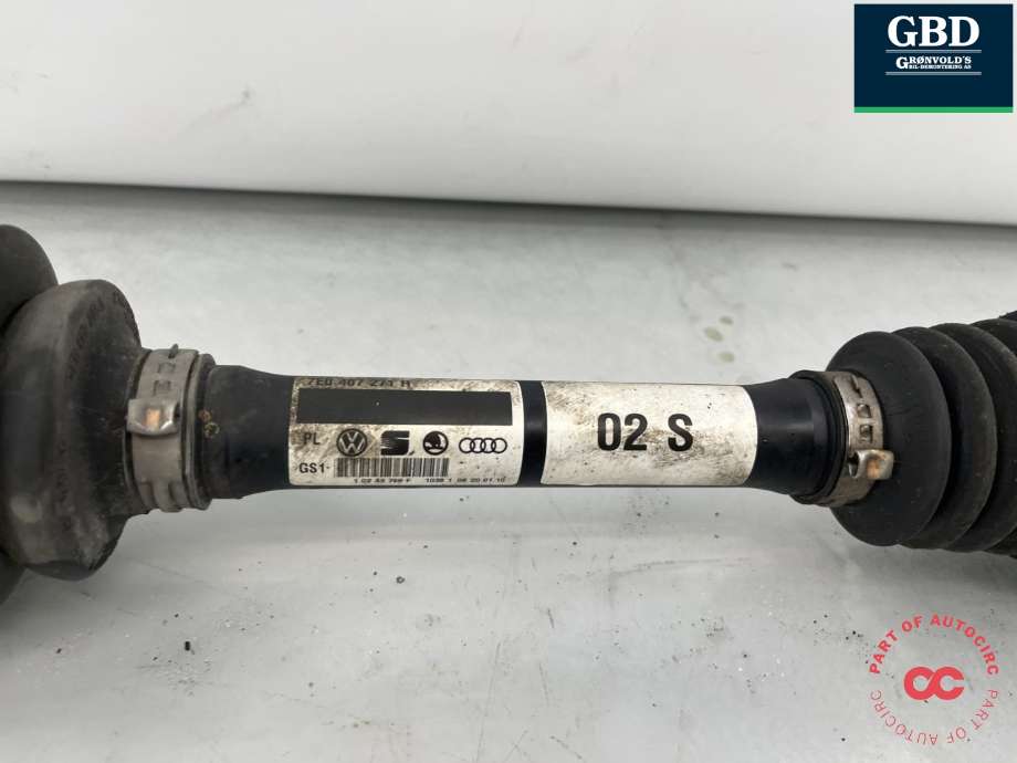 Drivaksel venstre foran, diesel/manuell til VW Transporter / Caravelle 2015-2019 (T6) (T6) (7E0 407 271 AC|7E0 407 271 R|7E0 407 451 CX)