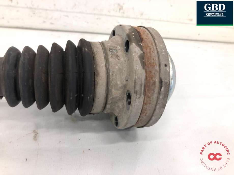 Drivaksel venstre foran, diesel/automat til VW Touran 2010-2015 (Type I, Fase 3)  (1K0 407 271 PF|1K0 407 271 LF|1K0 407 763 JX)
