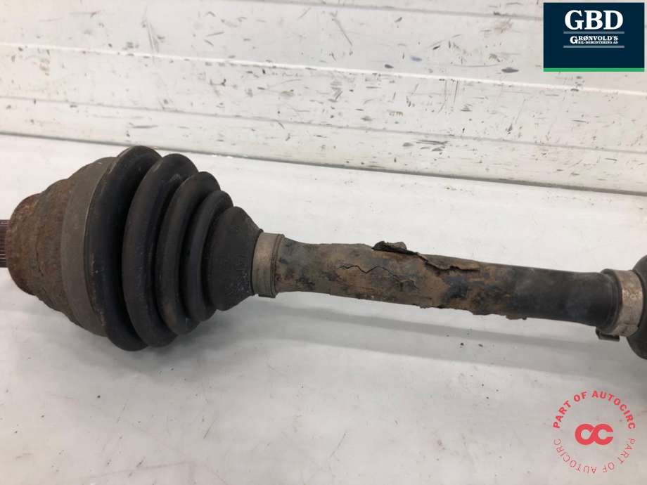 Drivaksel venstre foran, diesel/automat til VW Touran 2010-2015 (Type I, Fase 3)  (1K0 407 271 PF|1K0 407 271 LF|1K0 407 763 JX)