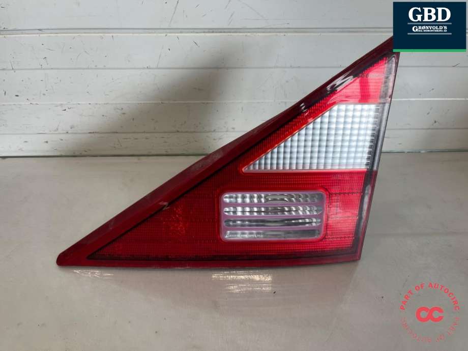 Baklykt høyre indre til SsangYong Rodius, 2005-2013 (Type I)  (8360221201)