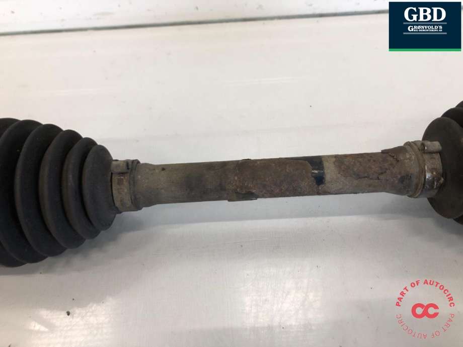 Drivaksel venstre foran, diesel/automat til Mercedes ML 2005-2011 (W164) (W164) (A 164 330 20 01|)