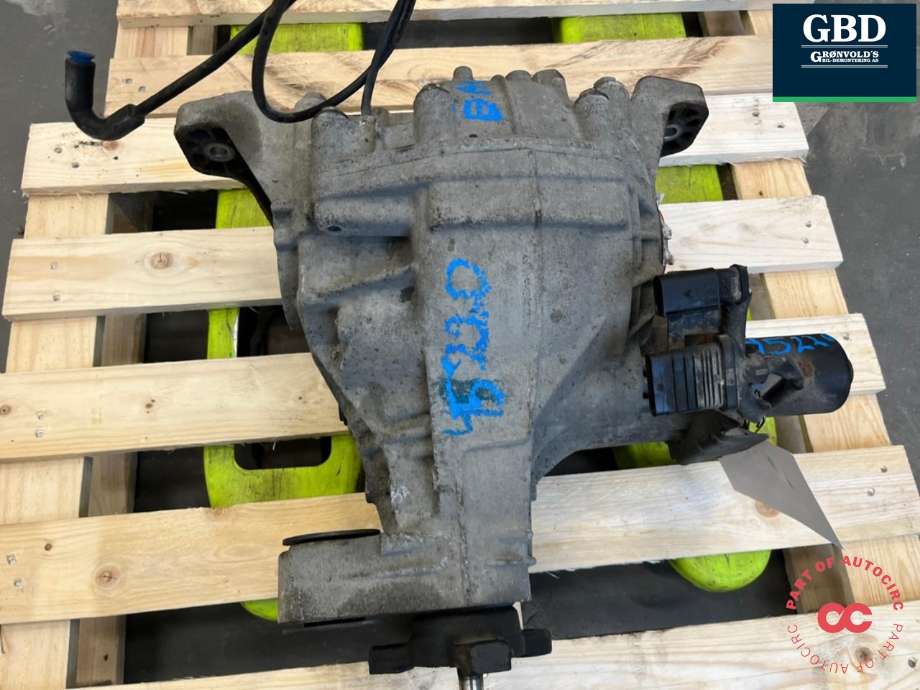 Kardang klokke bak til Mercedes ML 2005-2011 (W164) (W164) (A 164 350 08 14|)