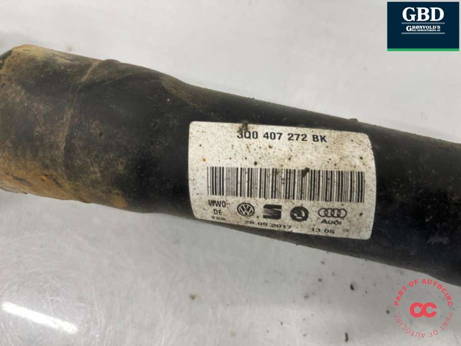 Drivaksel høyre foran, bensin/automat til VW Passat 2015-2019 (Fase 1) (B8) (B8) (3Q0 407 272 BK|)