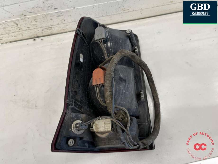 Baklykt høyre til Cadillac Escalade 2002-2006 (GMT 800) (GMT 800) (15079079|)