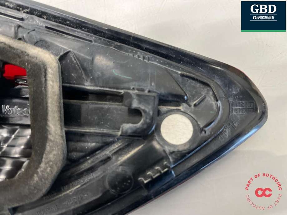 Baklykt høyre indre til Opel Corsa-e 2019-->> (9830096280|39162669|)