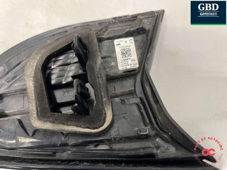 Baklykt høyre indre til Opel Corsa-e 2019-->> (9830096280|39162669|)