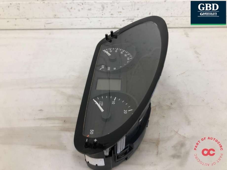 Instrumentpanel til Mercedes Vito/Viano 2004-2010 (Fase 1) (W639) (W639) (A 639 446 43 21|A 639 446 21 21 |A 639 446 59 21 |A 639 900 11 00|A 639 900 60 00 | A 639 900 13 01)