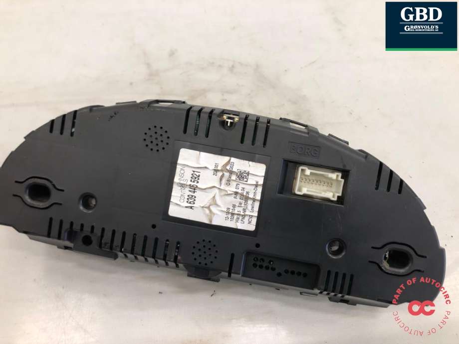 Instrumentpanel til Mercedes Vito/Viano 2004-2010 (Fase 1) (W639) (W639) (A 639 446 43 21|A 639 446 21 21 |A 639 446 59 21 |A 639 900 11 00|A 639 900 60 00 | A 639 900 13 01)