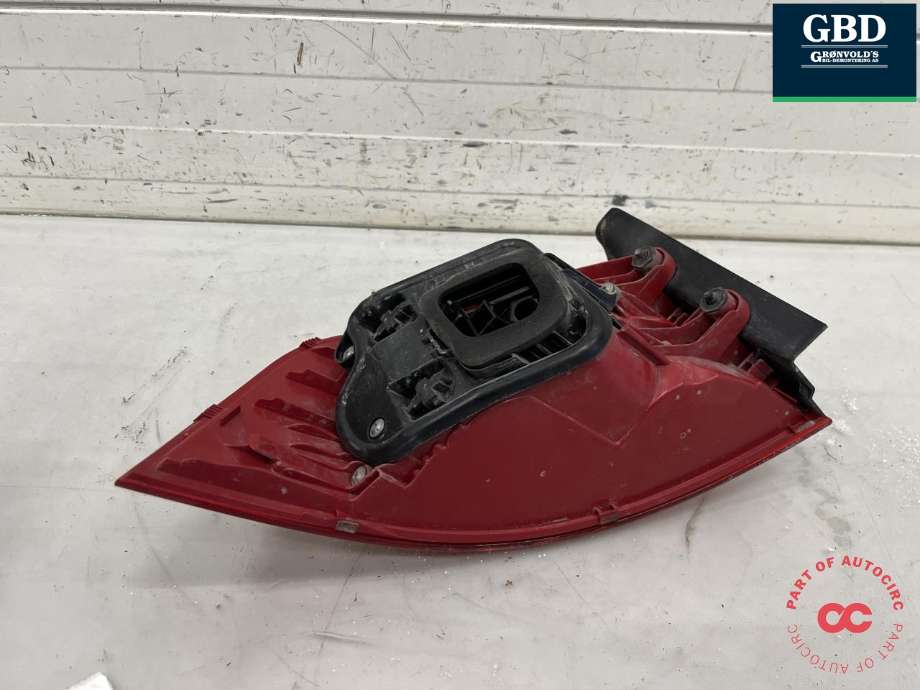 Baklykt høyre ytre til VW Passat 2011-2015 (B7) (B7) (3AF 945 096 G|3AF 945 096 E|)