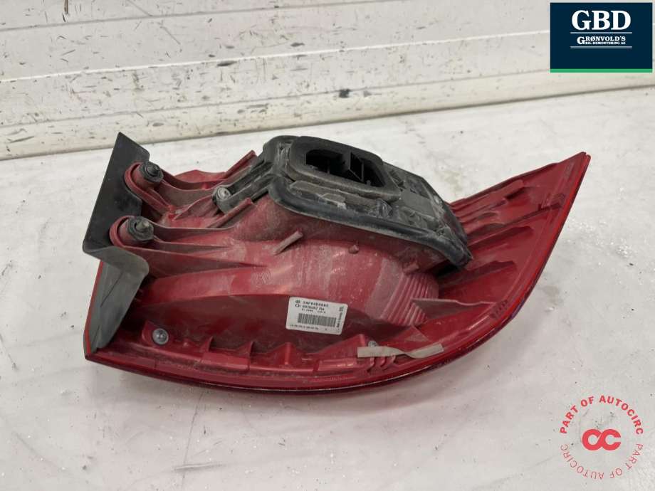 Baklykt høyre ytre til VW Passat 2011-2015 (B7) (B7) (3AF 945 096 G|3AF 945 096 E|)
