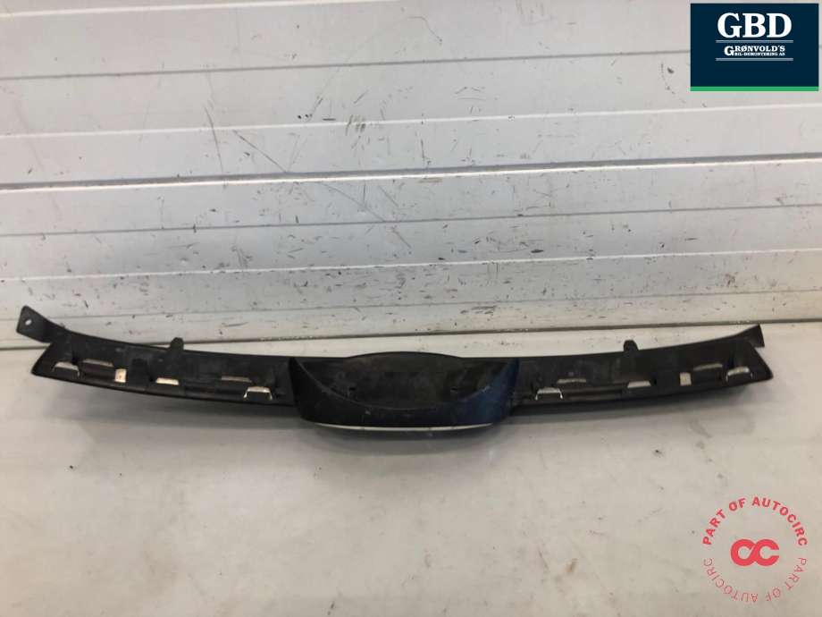 Grill til Ford Focus 2011-2014 (Type III, Fase 1)  (2048467|BM51-8200-BF|)