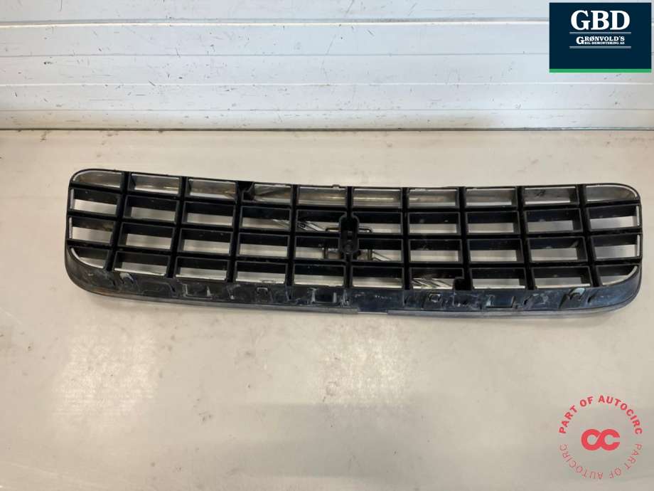 Grill til Volvo XC90 2002-2006 (Type I, Fase 1)  (8620641|)