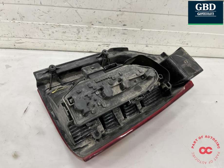 Baklykt venstre til VW Transporter / Caravelle 2003-2009 (Fase 1) (T5) (T5) (7H0 945 095 J|7H0 945 095 G|)