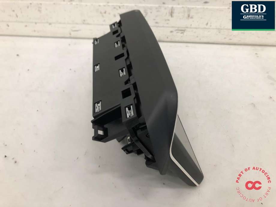 Bilstereo navigasjon til Peugeot e-208 2019-->>  (16 803 193 80|16 719 443 80|)