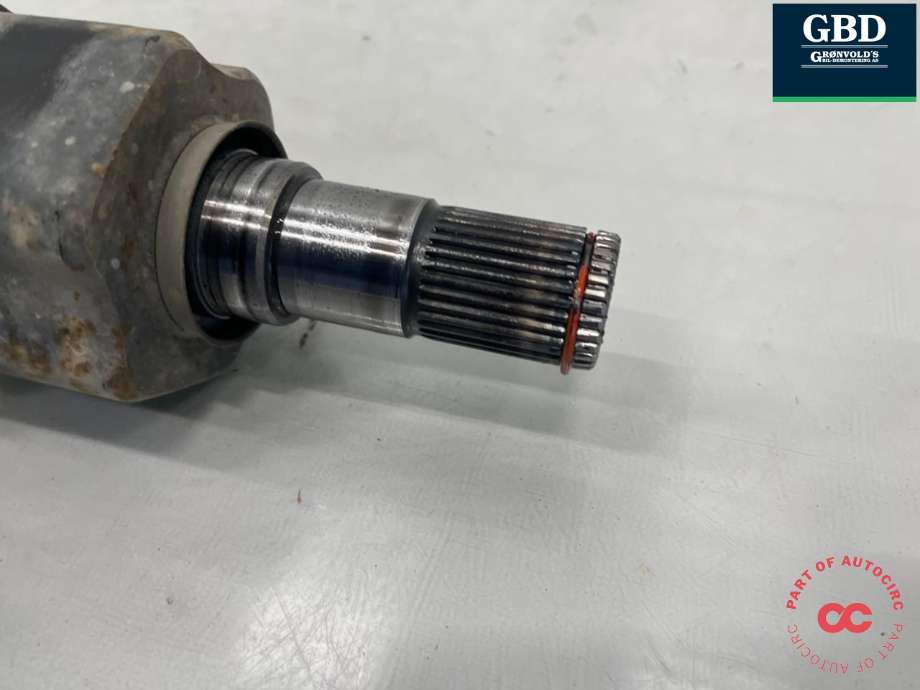 Drivaksel venstre foran, diesel/automat til Mazda 6 2013-2015 (Type III, Fase 1)  (FTB42560X|)