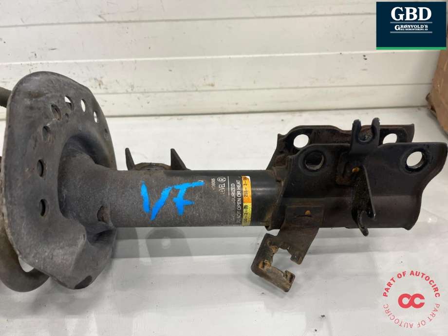 Fjærbein venstre foran til Nissan Qashqai 2010-2014 (Type I, Fase 2) (E4303BR04A|)