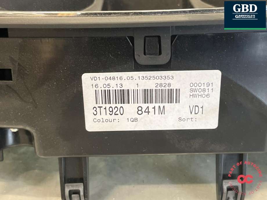 Instrumentpanel til Škoda Superb 2008-2015 (Type II)  (3T1 920 841 M  1QB|3T1 920 841 M|)