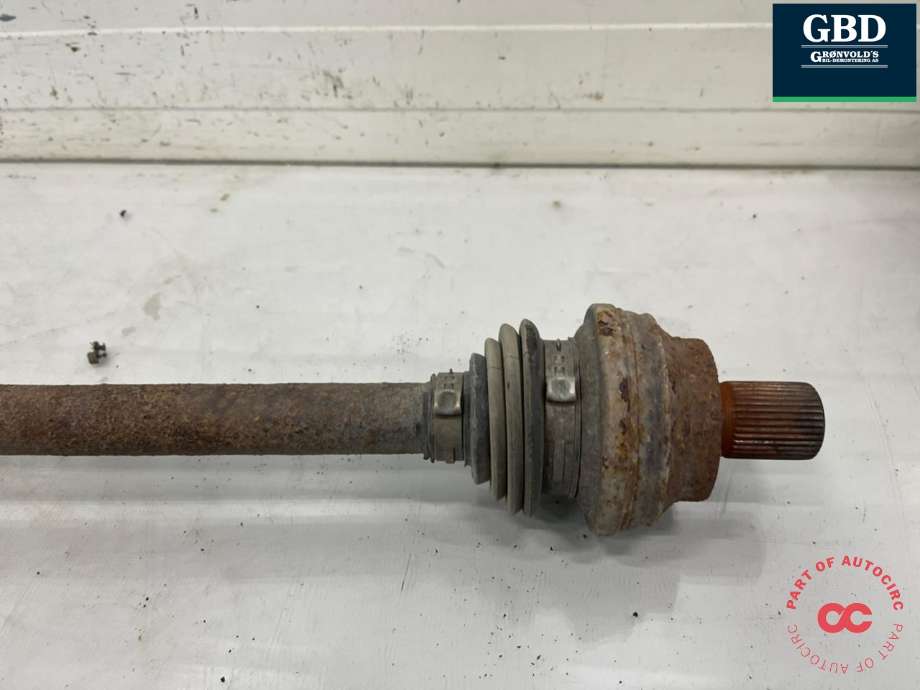 Drivaksel høyre bak, diesel/automat til VW Passat 2011-2015 (B7) (B7) (1K0 501 204 F|1K0 501 204 FX|)