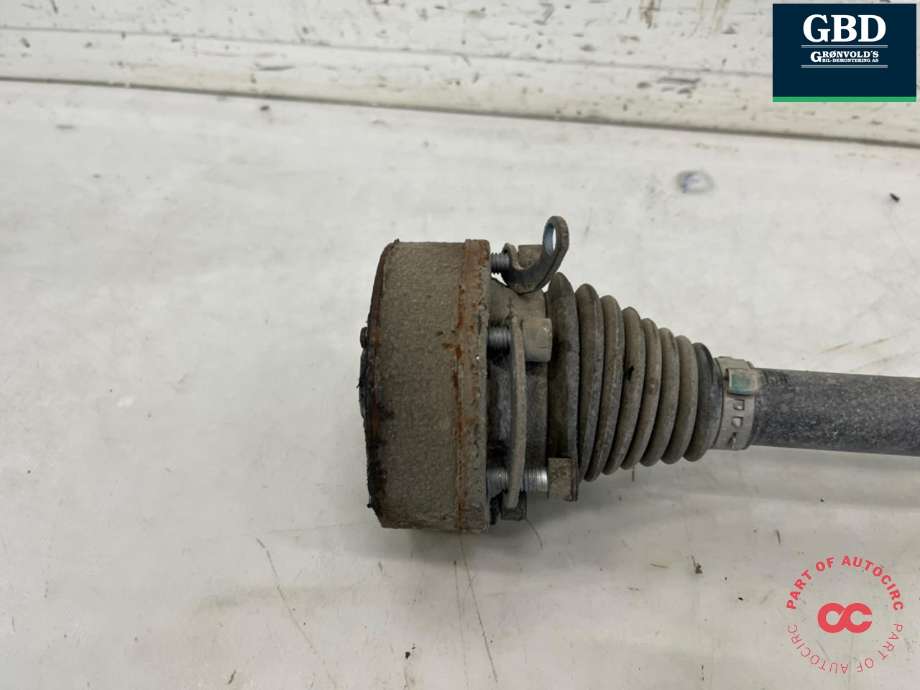 Drivaksel høyre bak, diesel/automat til VW Passat 2011-2015 (B7) (B7) (1K0 501 204 F|1K0 501 204 FX|)