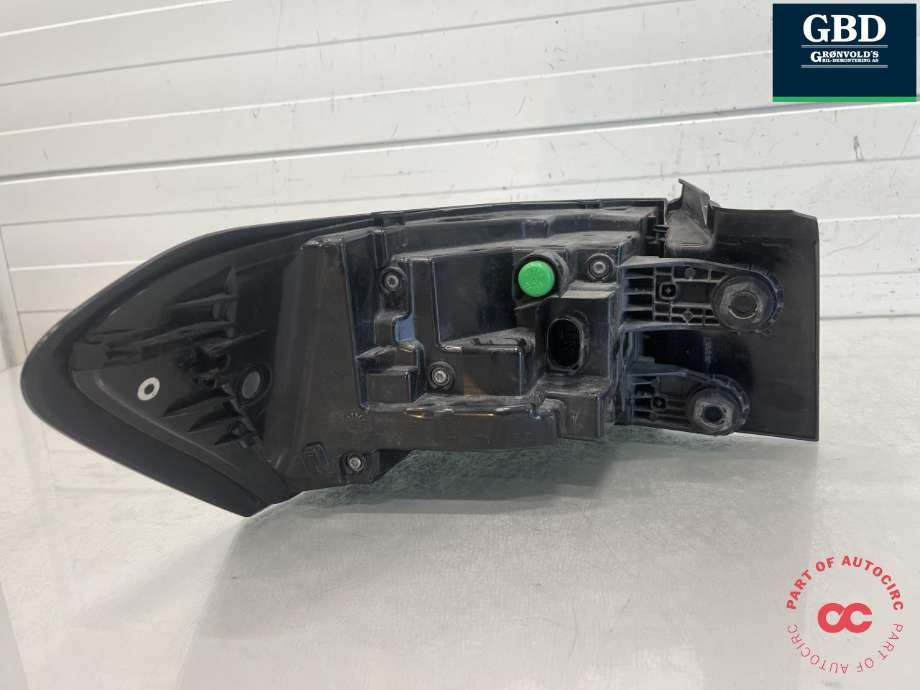 Baklykt høyre ytre til VW ID.7 2023-->> (14B 945 208 A|)