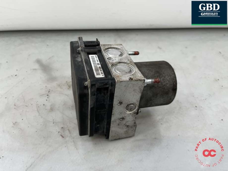 ABS sentral til Toyota Auris 2010-2012 (Type I, Fase 2)  (4405002590|)