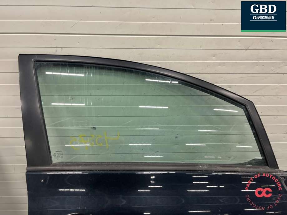 Dør høyre foran til Toyota Auris 2010-2012 (Type I, Fase 2)  (6700102260|)