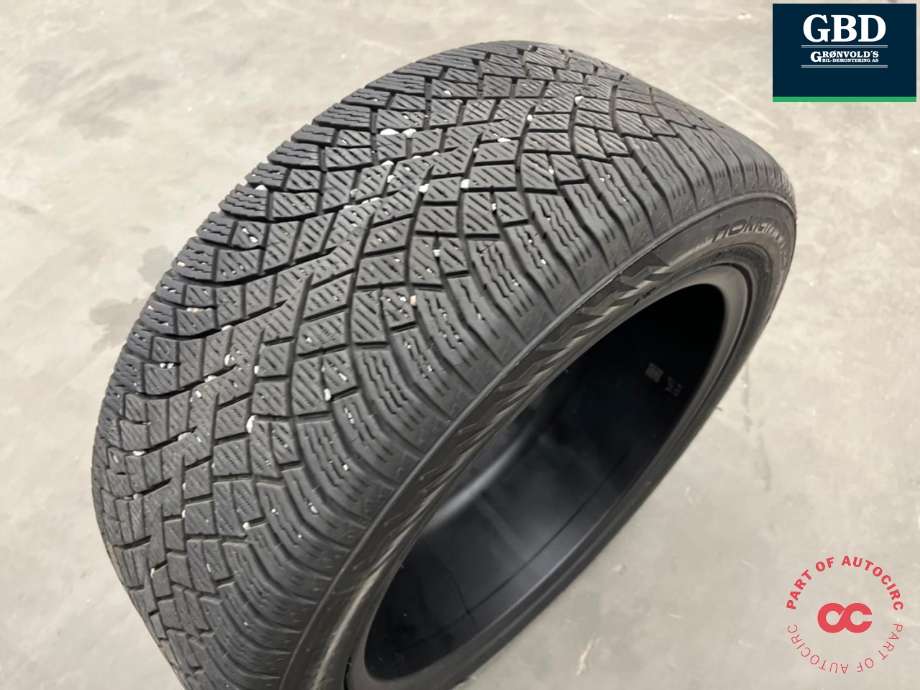 Hjulsett aluminium vinter til VW ID.7 2023-->>  (NOKIAN HAKKAPELIITTA|BAK 255-45R19  FORAN 235-50R19|PROD 2923   7|33MM|FORAN ET45 BAK ET42)