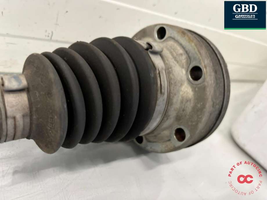 Drivaksel høyre foran, diesel/automat til VW Passat 2011-2015 (B7) (B7) (1K0 407 272 EN|1K0 407 272 RB|1K0 407 764 LX)